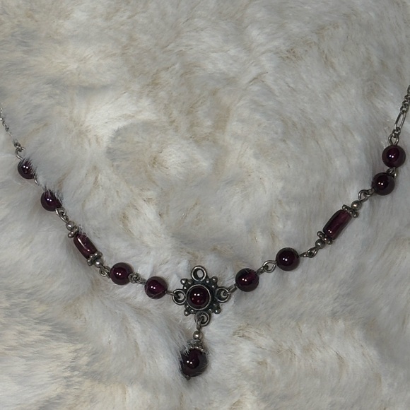 Vintage Sterling Silver Genuine Garnet Beaded Necklace - Picture 4 of 17